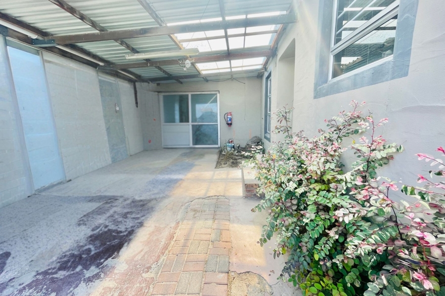 3 Bedroom Property for Sale in Gaylee Western Cape